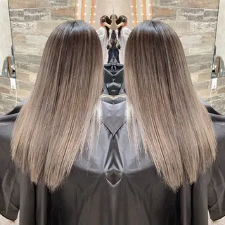 セミロング カラー RIENSリエンス ✂️木村康二✂️のヘアスタイル