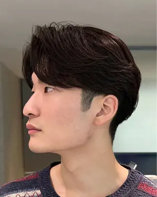 パーマ メンズ Qin shaire salon 原宿verno店所属・【センターパート】 ETO／江藤翼の眉毛・アイブロウイメージ