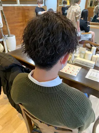 カラー メンズ navile 銀座 角田 龍太のヘアスタイル