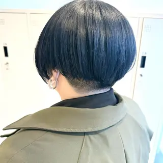 ショート カラー デザインカラー/パー マ🦖外岡咲希🦖のヘアスタイル