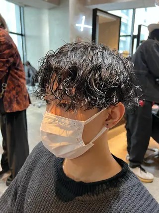 ミディアム パーマ メンズ 波巻きスパイラルパー マ/シャドウパーマ駿のヘアスタイル