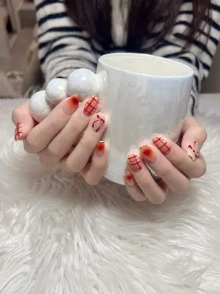 ネイル &ME シシのネイルデザイン