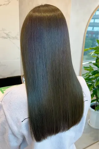 ロング カラー Eleanor枚方店 店長　飛鳥　薫のヘアスタイル