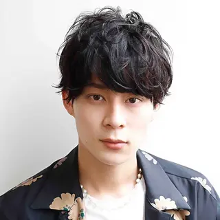 ミディアム メンズ 韓国風レイヤー🗝要 暗透カラー📓吉祥寺のヘアスタイル