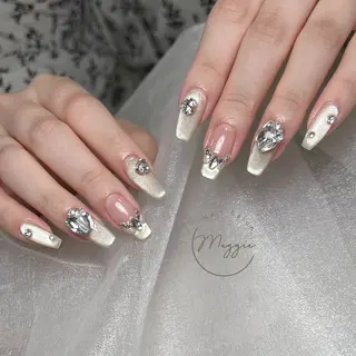 ネイル Maggie Nail🦩のネイルデザイン