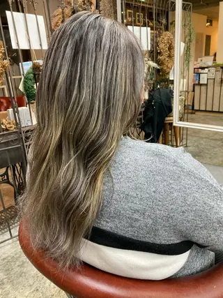 ロング カラー 新田龍之輔 →メンズ／派手髪のヘアスタイル