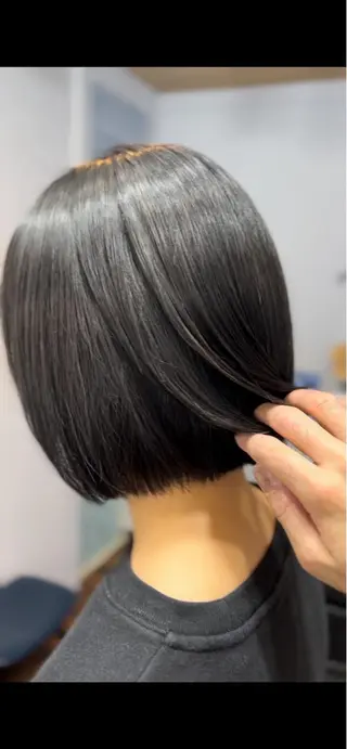 ショート カラー 🌈美髪✂︎艶色🎨 頭皮改善🍀TAKUのヘアスタイル