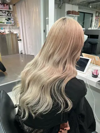 ロング カラー ハイトーン&髪質改善 &韓国エクステ🤎のヘアスタイル