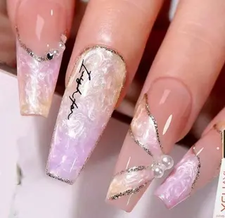 ネイル ヒナネイルサロン所属・Hina ネイルサロンのネイルデザイン