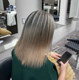 ミディアム ブリーチ・エクステ 🎀メイのヘアスタイル