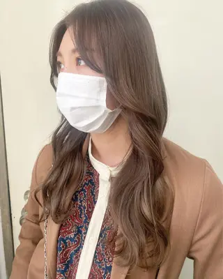 セミロング カラー 韓国ヘア顔周りカット 艶髪ベージュtamaのヘアスタイル