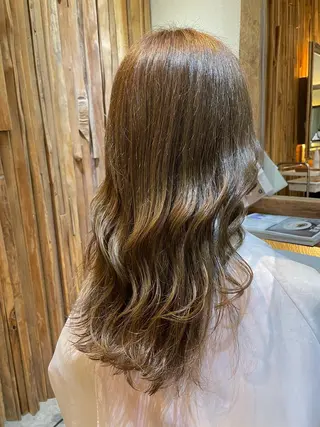 カラー putri 副店長 岸本　拓真のヘアスタイル