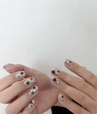 ミディアム めぐみのネイルサロン 惠のネイルデザイン