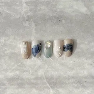 ネイル Ui_Amor (パラジェル)のネイルデザイン