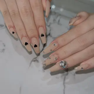 ネイル NEO Beauty Salon所属・𝐍𝐄𝐎 𝐉𝐔𝐑𝐈のネイルデザイン