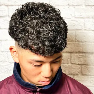 ショート カラー パーマ ヘアアレンジ メンズ メンズカット/パーマ 山崎航平💈のヘアスタイル