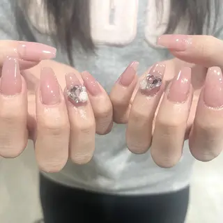 ネイル 🦋fein.🍒 official🫧のネイルデザイン