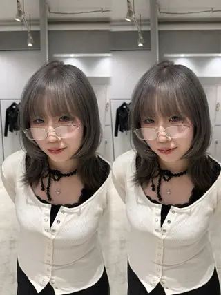 ミディアム あんな🦋レイヤー カット/透明感カラーのヘアスタイル