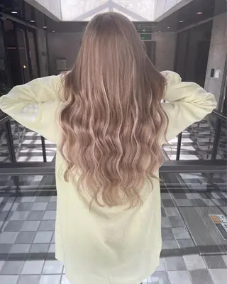 ロング カラー ヘアアレンジ TATSUYA アートディレクターのヘアスタイル