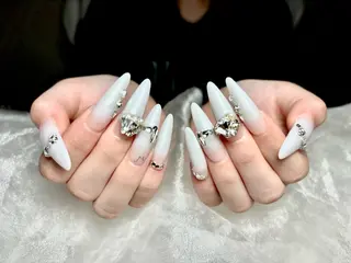 ネイル Hi Beauty 渋谷(ネイル、ハイパーナイフ6、脂肪れいきゃく、マッサージ＆エステサロン)所属・Hi beauty 渋谷のネイルデザイン