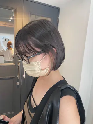 ショート カラー 梅田美容室 山崎海波のヘアスタイル