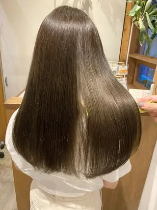 ロング カラー ENIF ヤマグチアツコのヘアスタイル