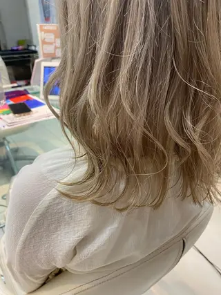 ミディアム カラー アレンジ＆ショート 💙YUKINOのヘアスタイル