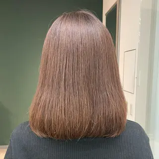 セミロング パーマ ひなた あゆみのヘアスタイル