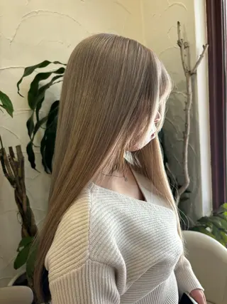 ロング カラー ブリーチ予約率90% 以上✨森山陽向のヘアスタイル