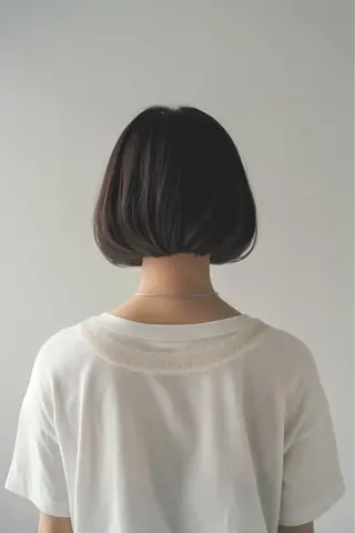 ミディアム 久米 杏奈のヘアスタイル