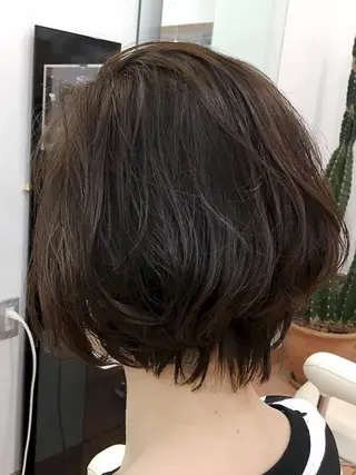 ショート カラー 髪質改善 Blumeのヘアスタイル