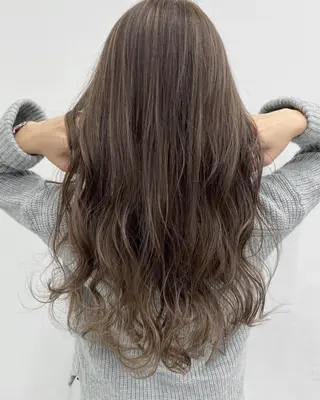 ロング カラー ブリーチ&似合せボブ 田中寛十のヘアスタイル