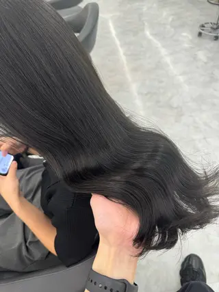 ロング カラー ヘアアレンジ ☁️縮毛矯正✖️ 赤み消し☁️りくのヘアスタイル