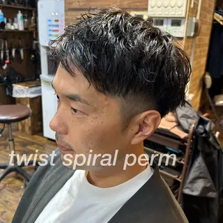 ショート パーマ メンズ ツイスパ/メンズ特化 🦋𝑺𝑶𝑵𝑬の眉毛・アイブロウイメージ