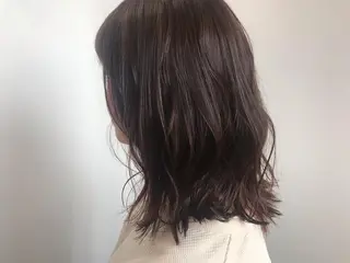 セミロング カラー 【Uneユヌ】菊地 春那のヘアスタイル