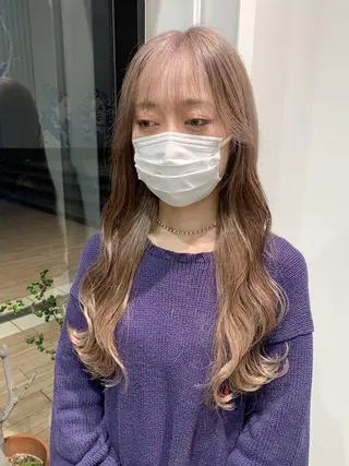 ロング カラー ヘアアレンジ yuka .のヘアスタイル