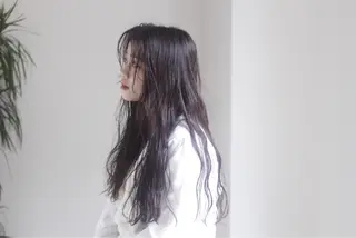 ロング カラー ヘアアレンジ 韓国×巻ける髪質改善 💍maki💍のヘアスタイル