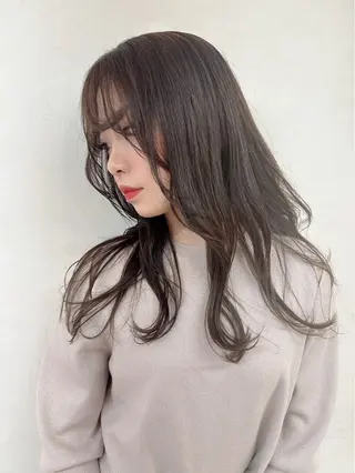セミロング カラー モデル募集中✨ 加藤りり菜のヘアスタイル
