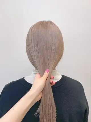 ロング カラー ハイトーン/透明感 / sanamiのヘアスタイル
