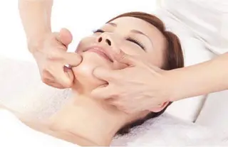 ニキビ、痩身、脱毛、 サクラチャンスパのエステ・リラクイメージ