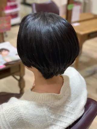 ショート エクリ麻布十番所属・斉藤健 秋谷百花のヘアスタイル