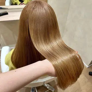 ロング カラー AVANCE.なかもず所属・砂野 真璃奈のヘアスタイル