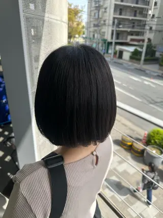 ミディアム 吉田 愛梨のヘアスタイル