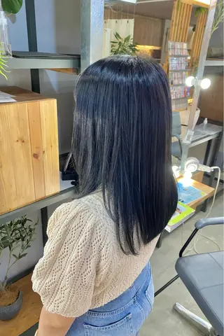 ロング カラー 菊地 紗矢のヘアスタイル