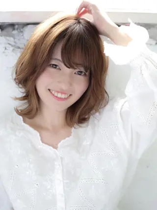 ミディアム 石渡このみ 🍊レイヤーカットのヘアスタイル