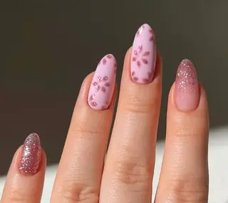 ネイル ホンダ ユキのネイルデザイン