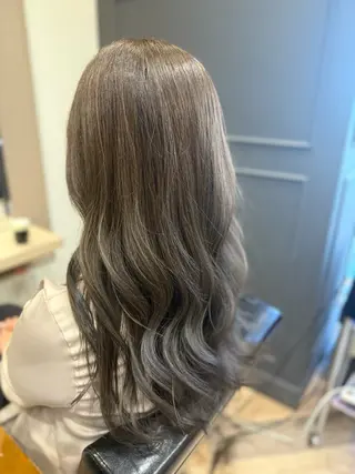 ロング マカロン南矢野目店所属・菅井 優希のヘアスタイル