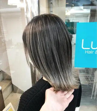 ショート ✨艶感/透け感✨Sherry所属・艶髪/ハイトーン Sherryのヘアスタイル