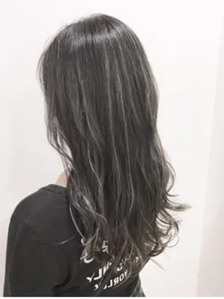 セミロング カラー 土谷 敦郎のヘアスタイル