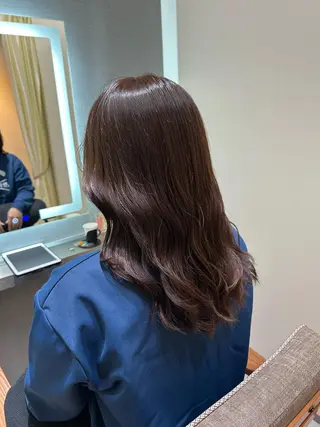 セミロング 大人美人:髪質改善 ✂︎YUGOのヘアスタイル